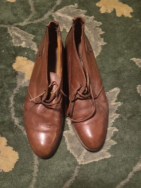 Gucci Men’s Brown Leather Chukka Lace-Up Boots